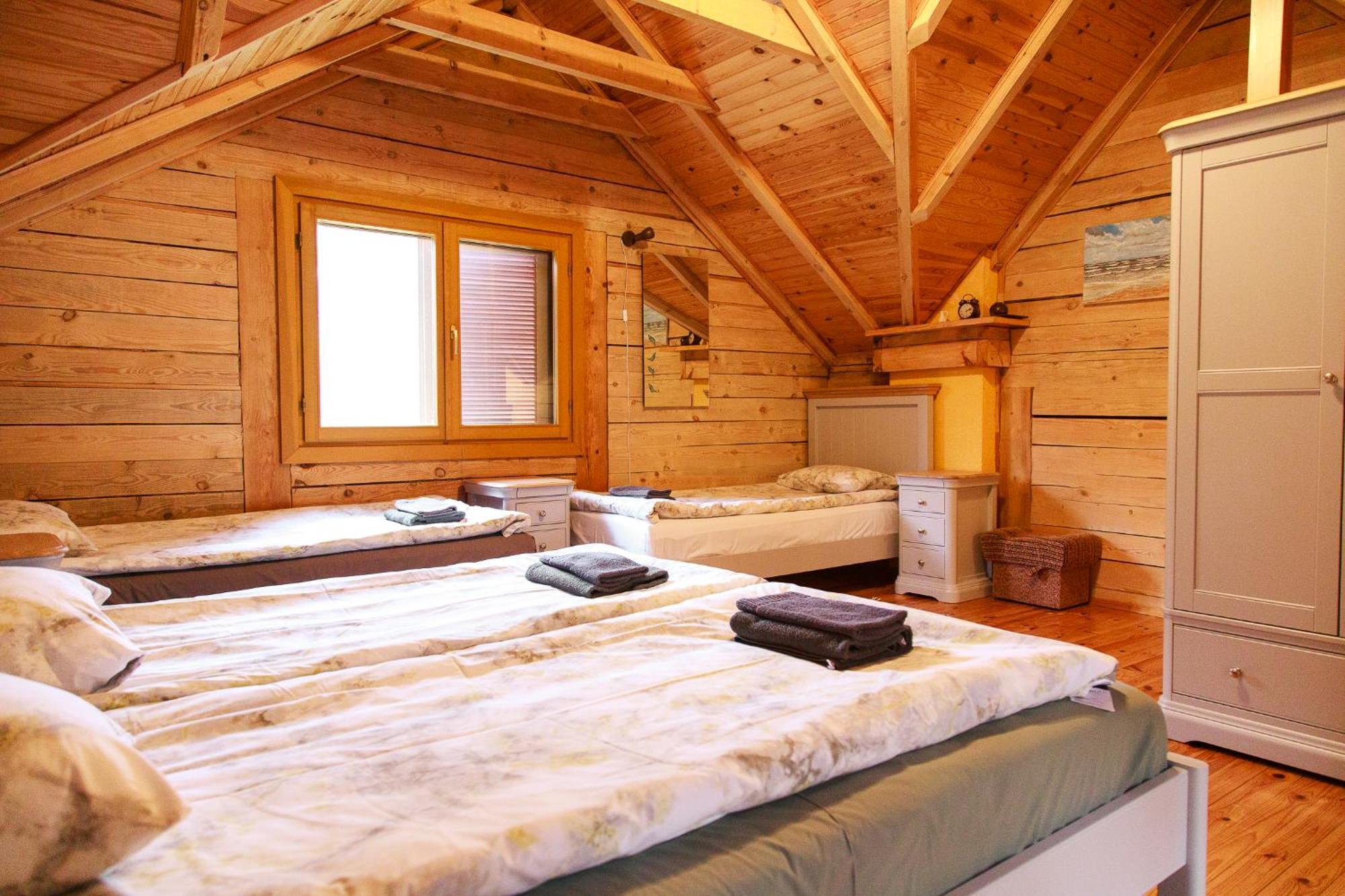 Roze Guest Houses Sklandas Bernāti المظهر الخارجي الصورة