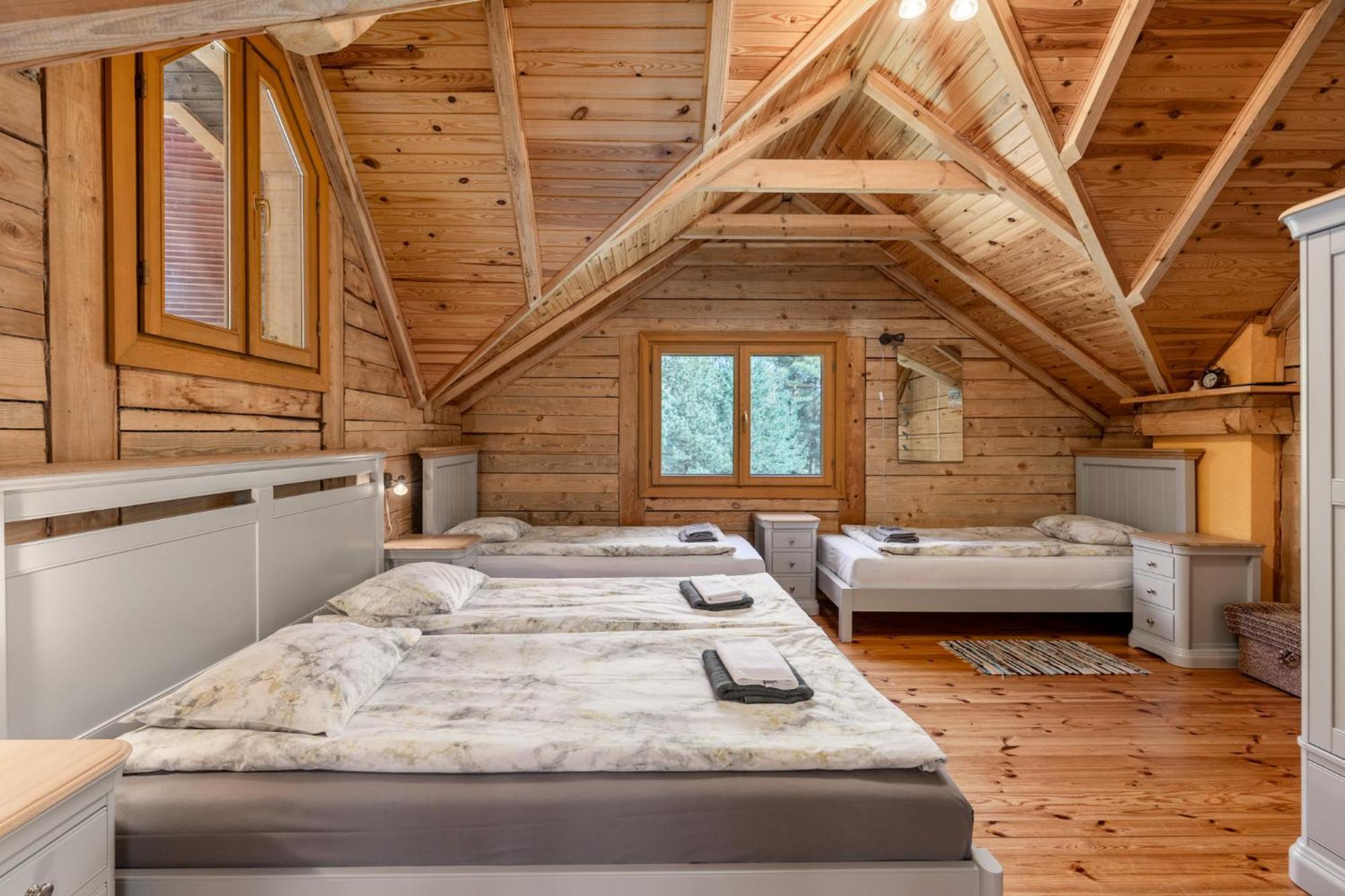 Roze Guest Houses Sklandas Bernāti المظهر الخارجي الصورة