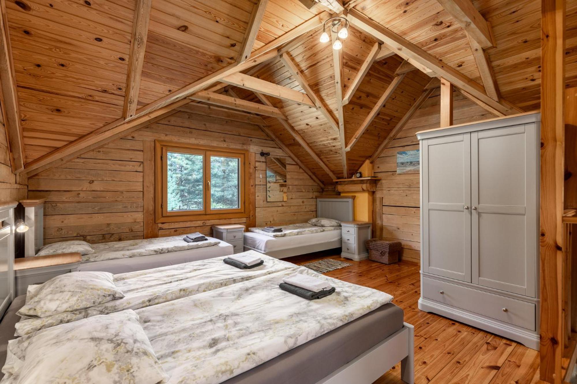 Roze Guest Houses Sklandas Bernāti المظهر الخارجي الصورة