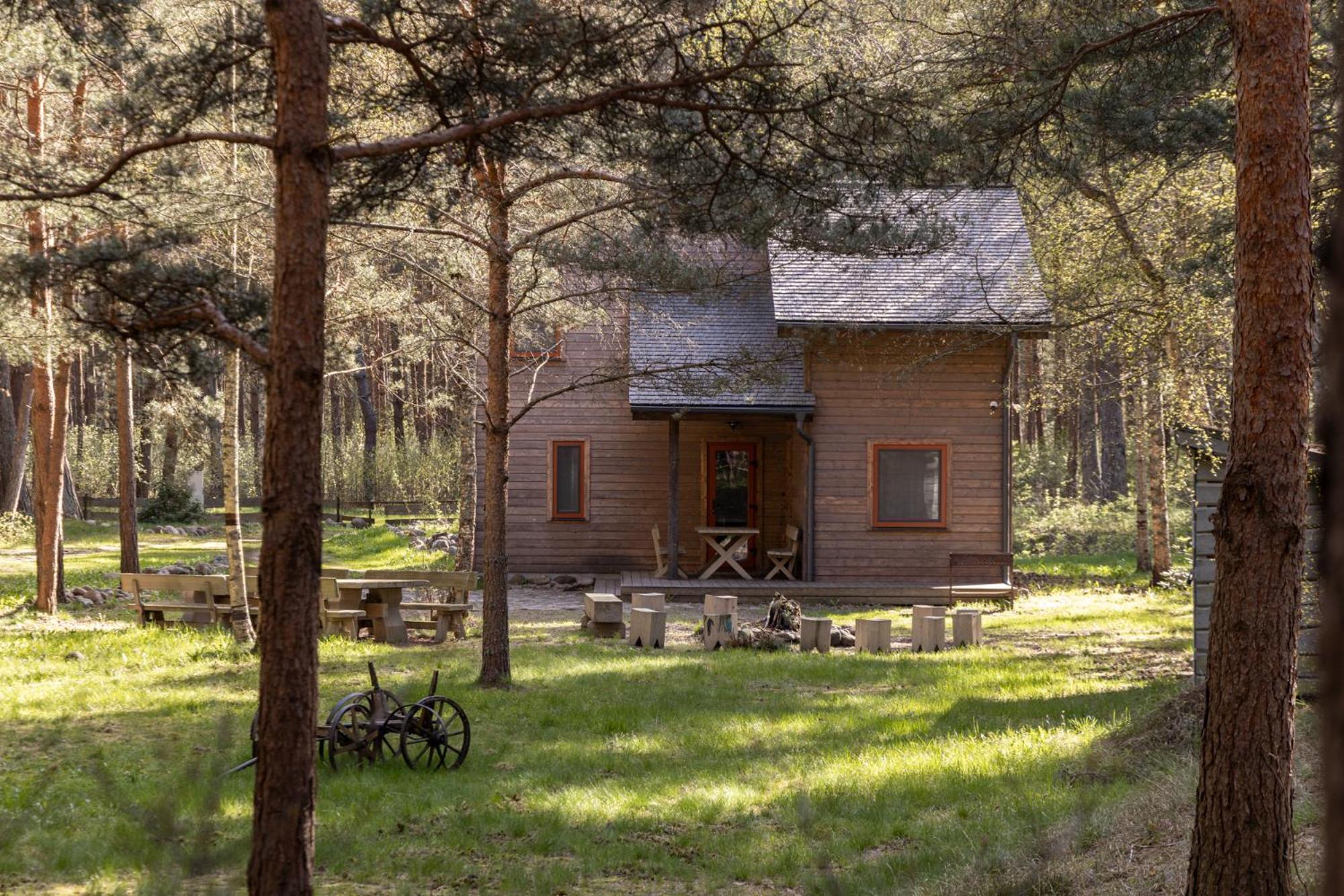 Roze Guest Houses Sklandas Bernāti المظهر الخارجي الصورة